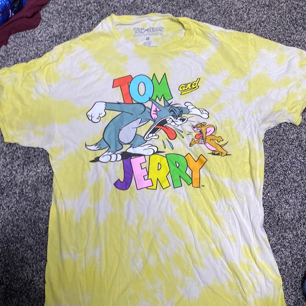 rue 21 tom and jerry shirt medium